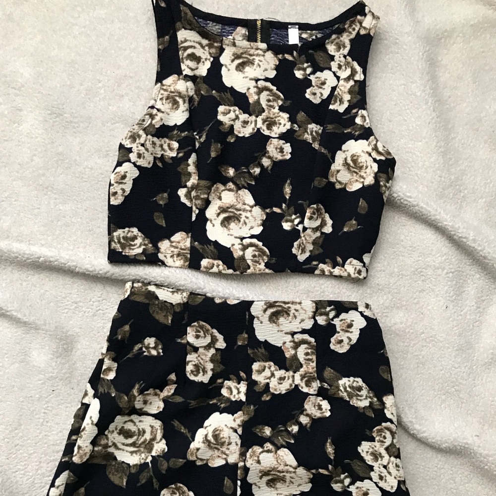 Two piece set